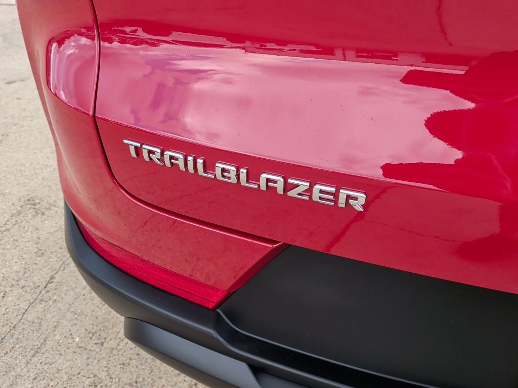 New 2026 Chevrolet TrailBlazer LS FWD image 35