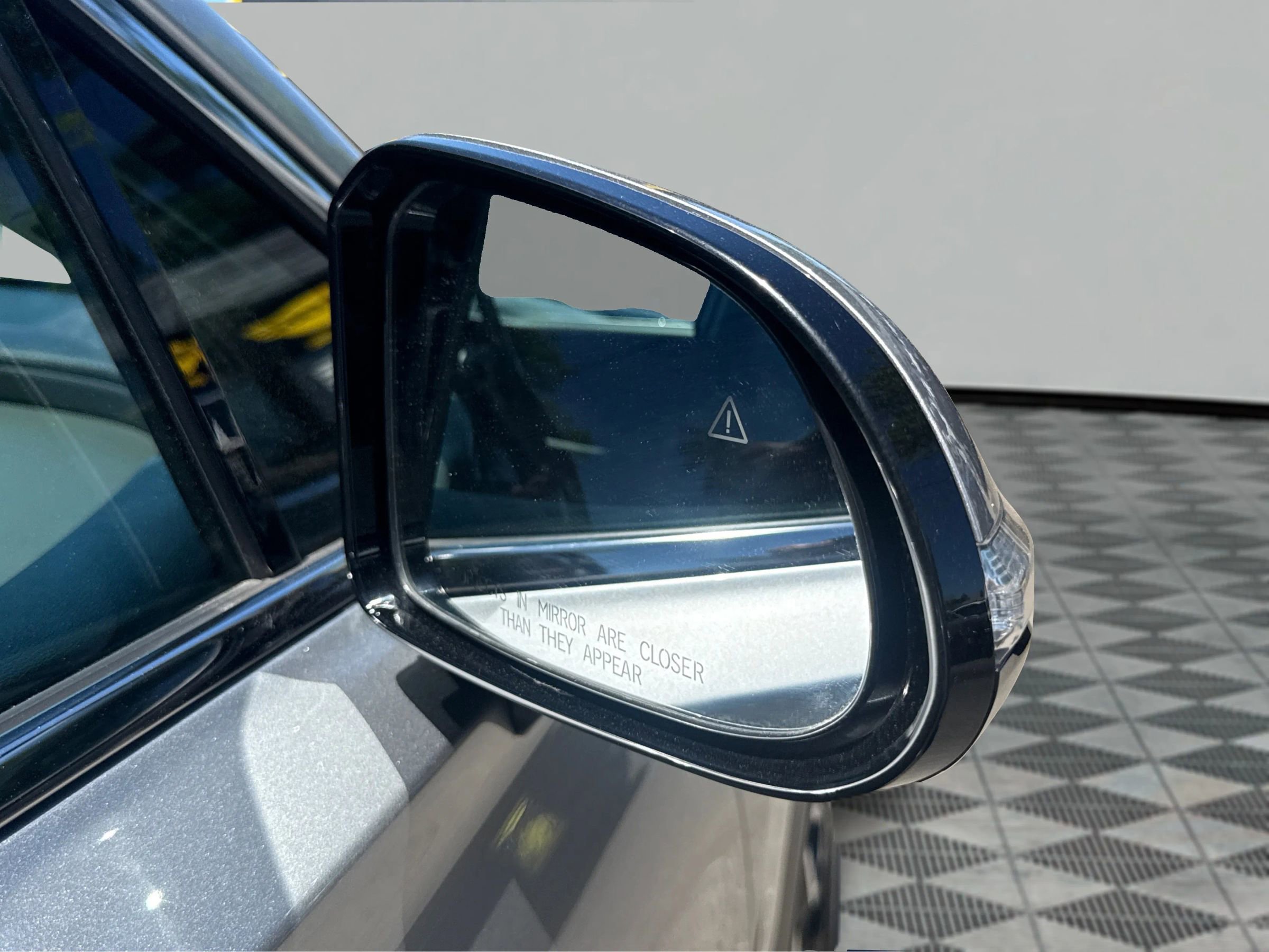 Used 2021 Hyundai Santa Fe Limited AWD/4WD image 30