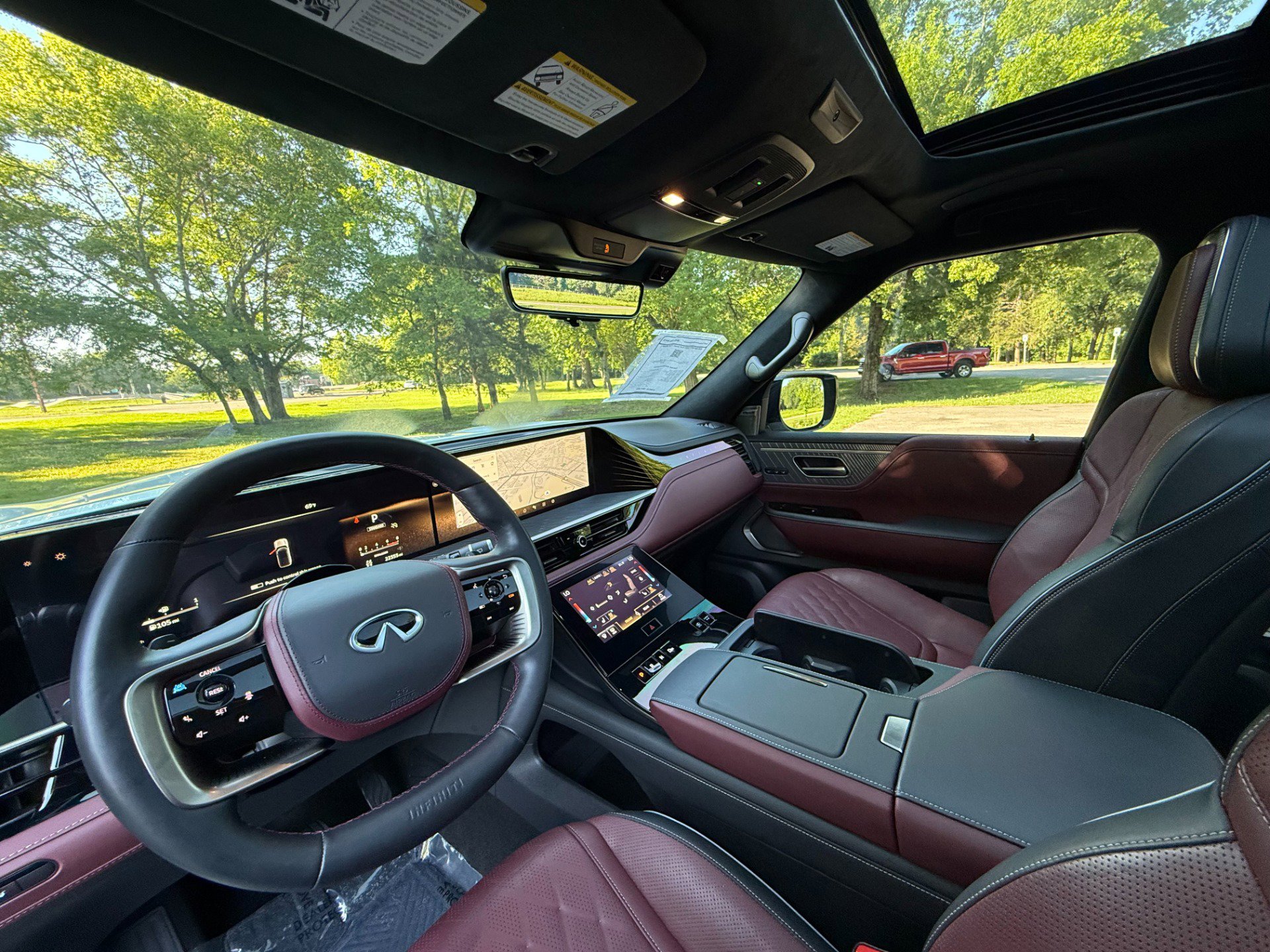 Used 2025 INFINITI QX80 Autograph AWD/4WD image 11