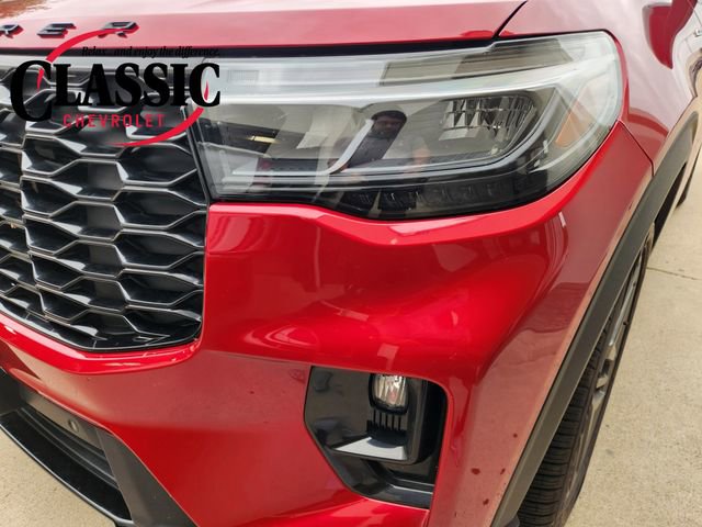 Used 2025 Ford Explorer ST-Line w/ Premium Package image 10