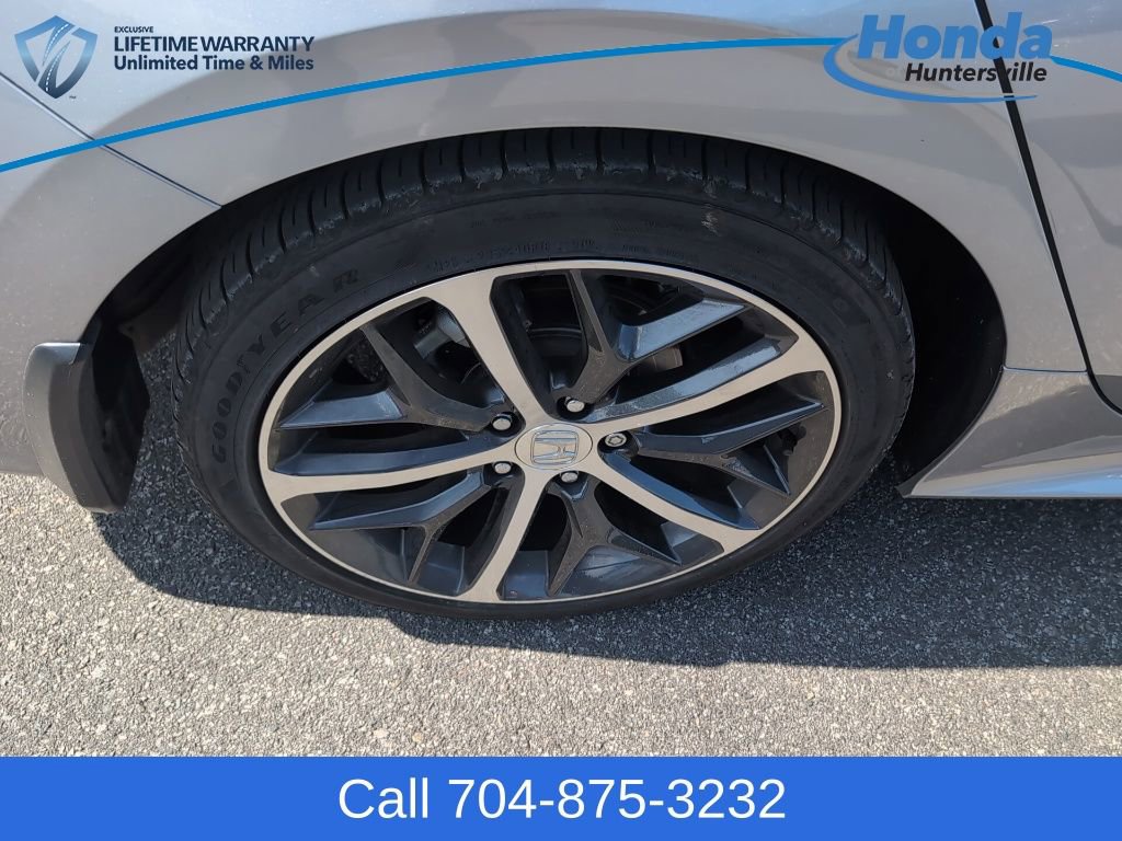 Used 2024 Honda Civic Touring image 10