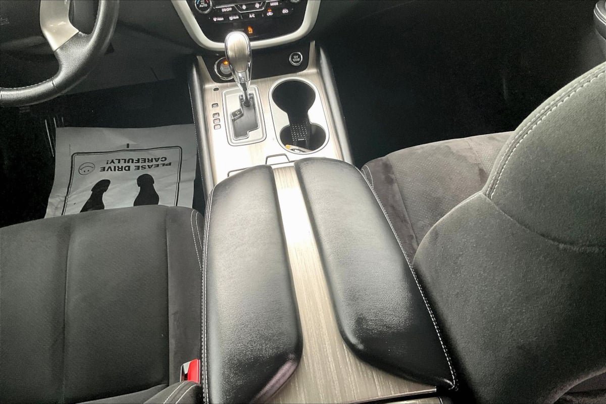 Used 2016 Nissan Murano SV AWD/4WD image 10