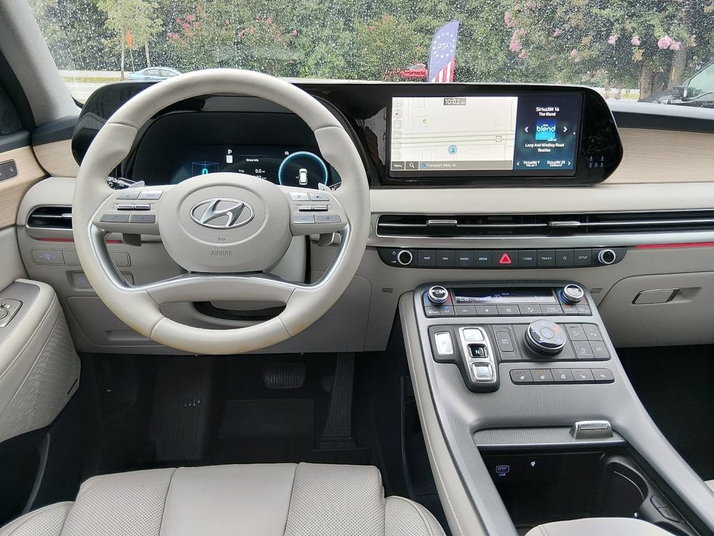 Used 2024 Hyundai Palisade Limited AWD/4WD image 11