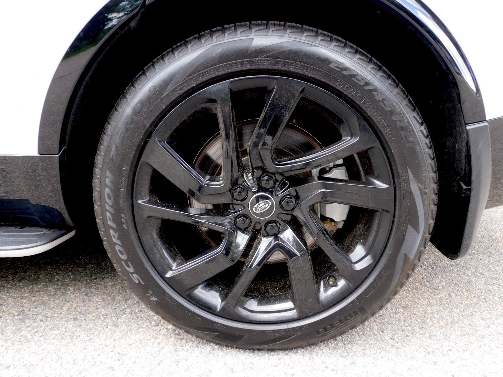 Used 2023 Land Rover Discovery S R-Dynamic AWD/4WD image 30