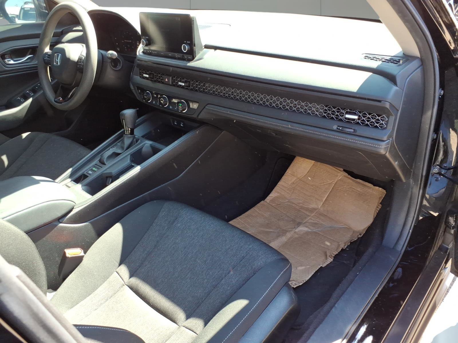 Used 2023 Honda Accord EX image 7