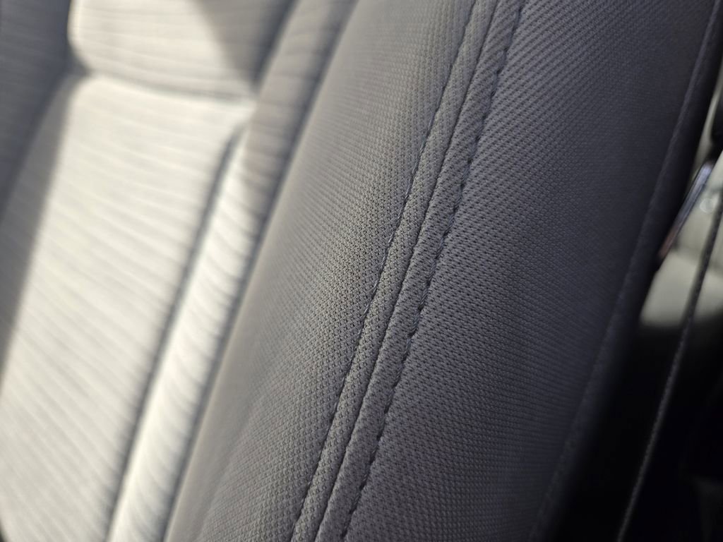 Used 2023 Nissan Rogue SV image 14