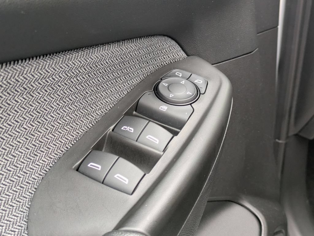 Used 2025 Chevrolet TrailBlazer LT AWD/4WD image 13