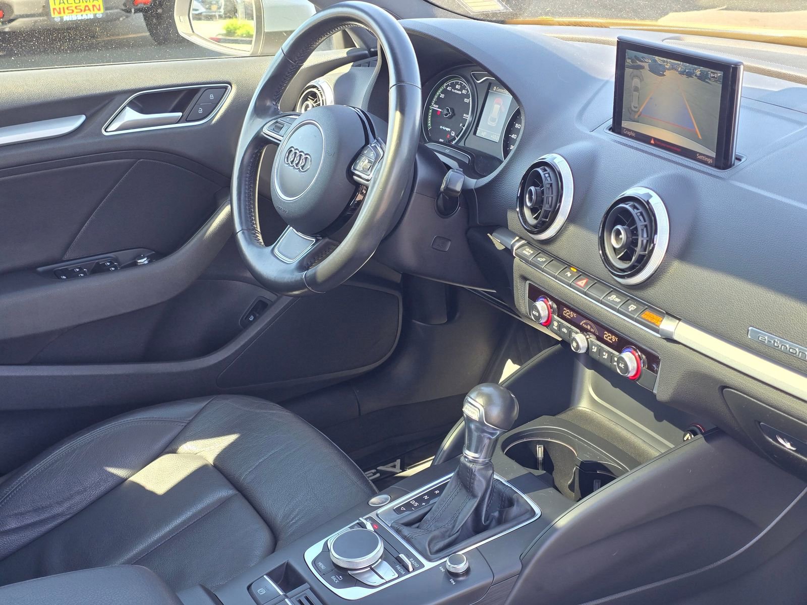 Used 2016 Audi A3 e-tron Premium w/ Audi MMI Navigation Plus image 40