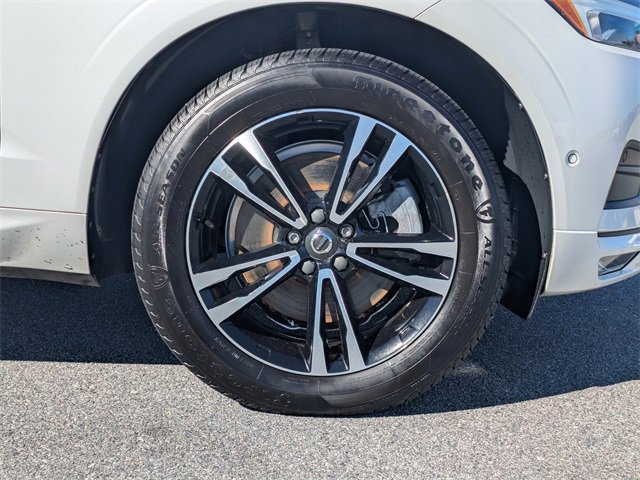 Used 2018 Volvo XC60 T6 Momentum w/ Convenience Package image 12