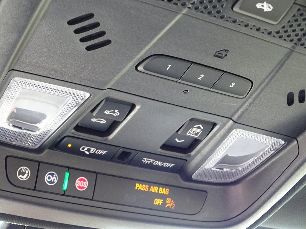 Used 2025 Cadillac XT5 Premium Luxury image 36