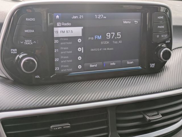 Used 2019 Hyundai Tucson SE image 18