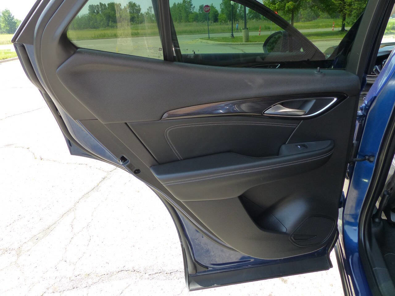 Used 2022 Buick Envision Preferred FWD image 34