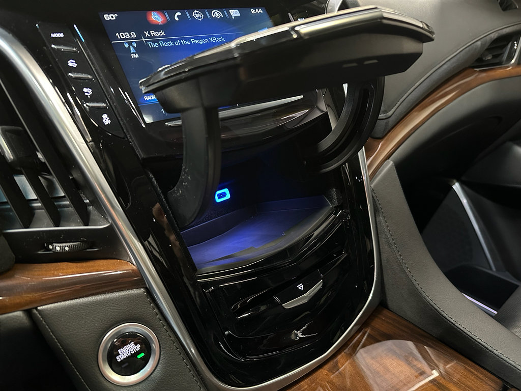 Used 2020 Cadillac Escalade Luxury image 36
