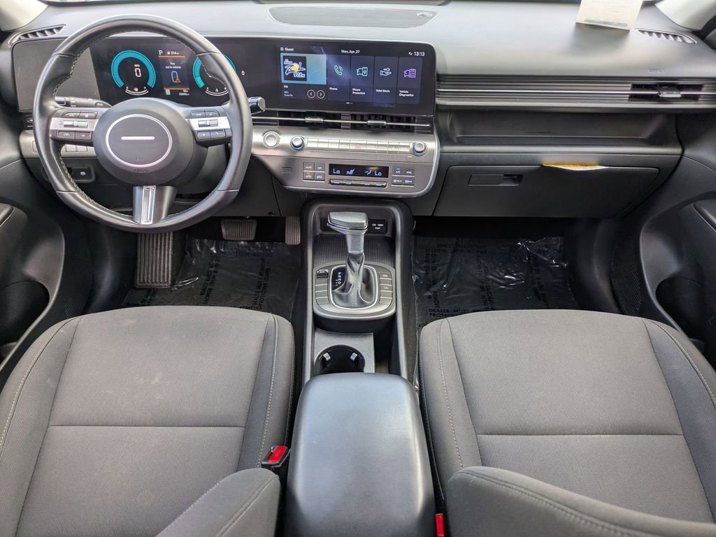 Used 2025 Hyundai Kona SEL FWD image 24