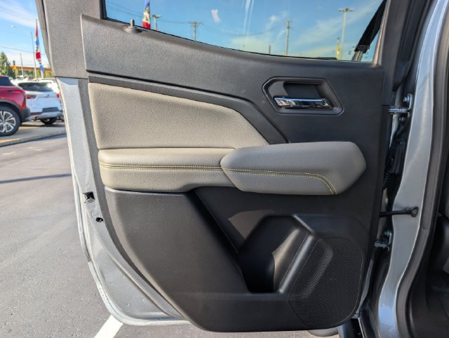 Used 2024 Chevrolet Colorado ZR2 w/ Technology Package AWD/4WD image 14