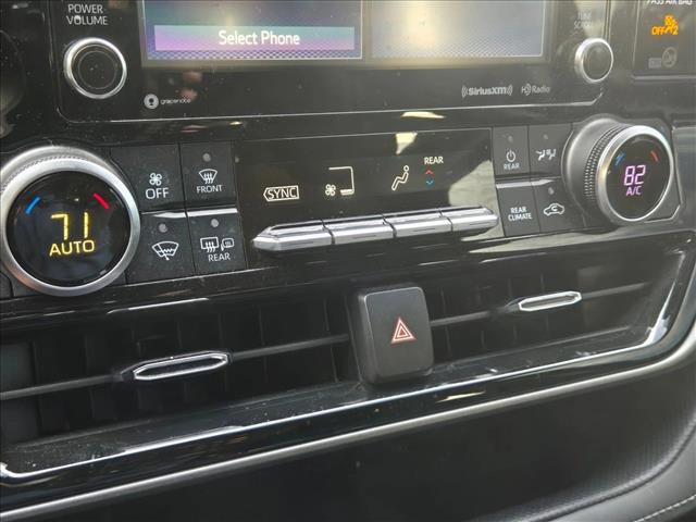 Used 2022 Toyota Highlander XLE image 13