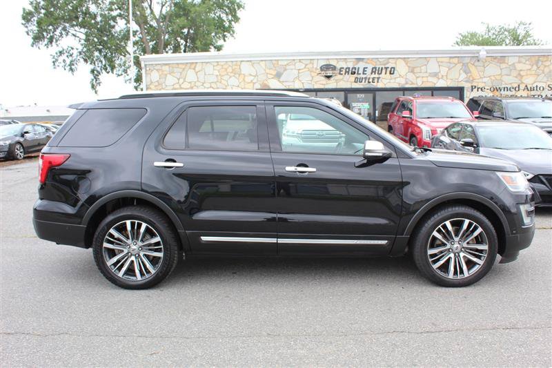 Used 2016 Ford Explorer Platinum AWD/4WD image 8