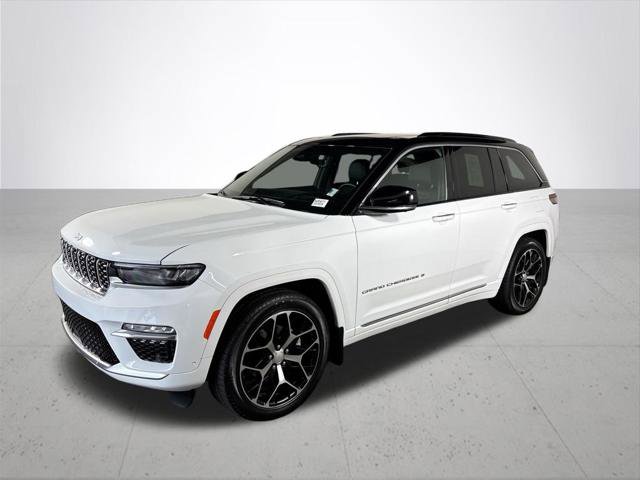 Certified 2025 Jeep Grand Cherokee Summit AWD/4WD image 2