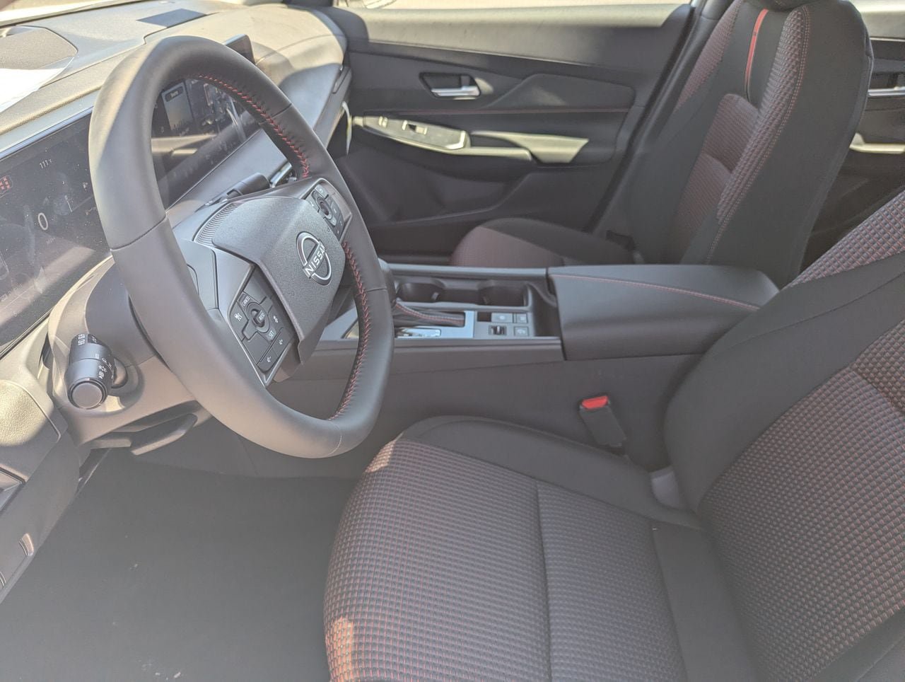 New 2027 Nissan Sentra SR FWD image 12
