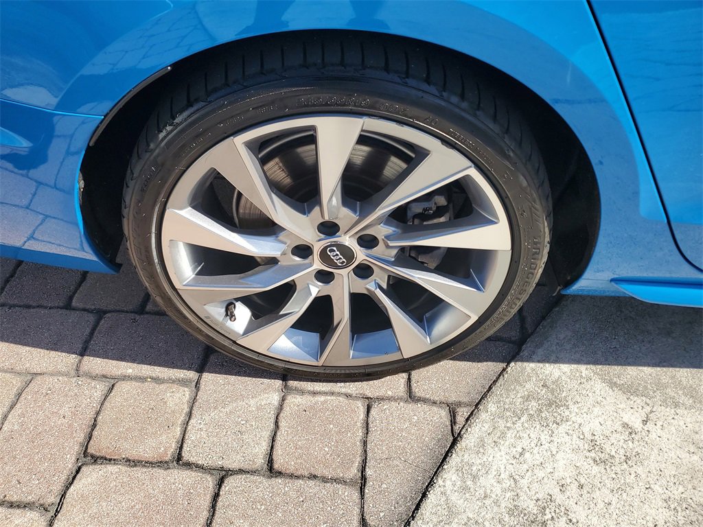 Used 2020 Audi A4 2.0T Premium Plus w/ Premium Plus Package image 6