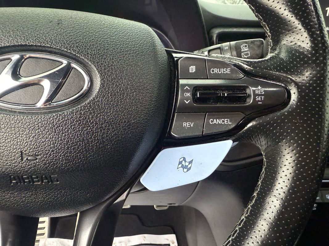 Used 2020 Hyundai Veloster N image 17