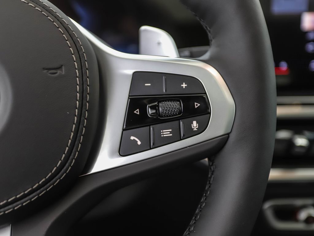 Used 2026 BMW X5 xDrive40i w/ M Sport Package image 13