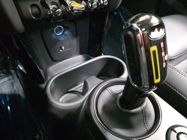 Certified 2024 MINI Cooper SE image 20