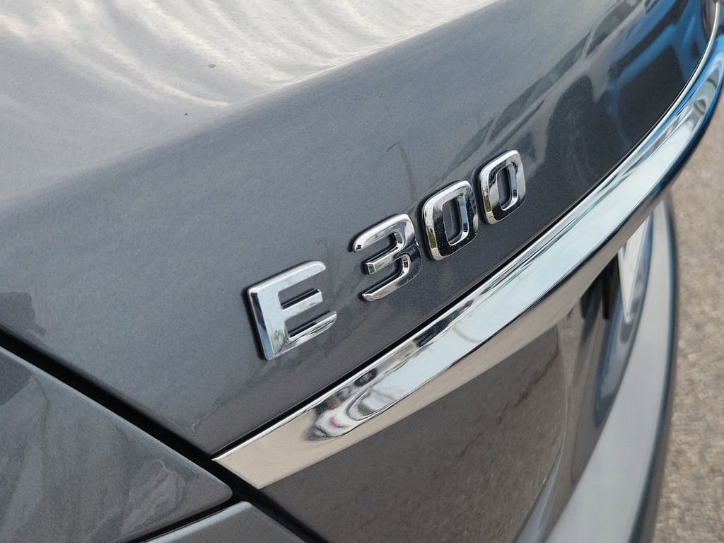 Used 2017 Mercedes-Benz E 300 image 15