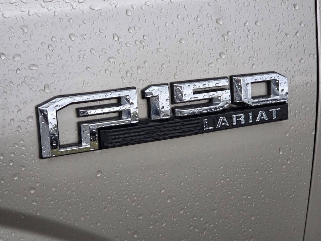 Used 2017 Ford F150 Lariat w/ Equipment Group 502A Luxury image 3