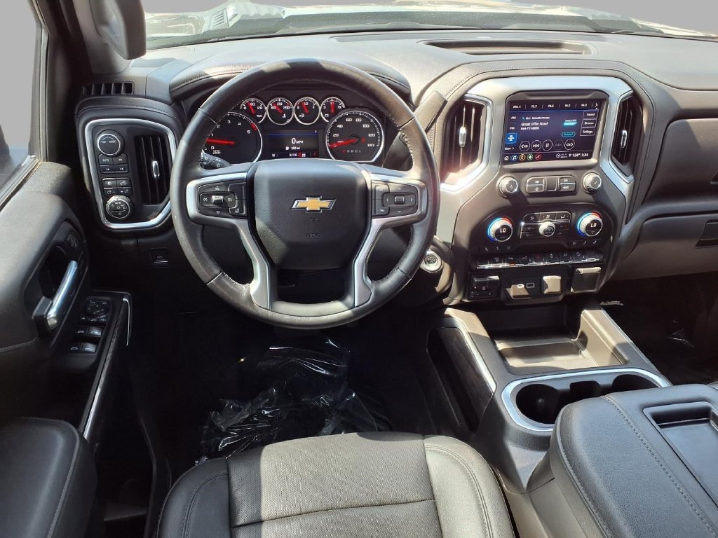 Used 2021 Chevrolet Silverado 3500 LTZ w/ LTZ Plus Package AWD/4WD image 4