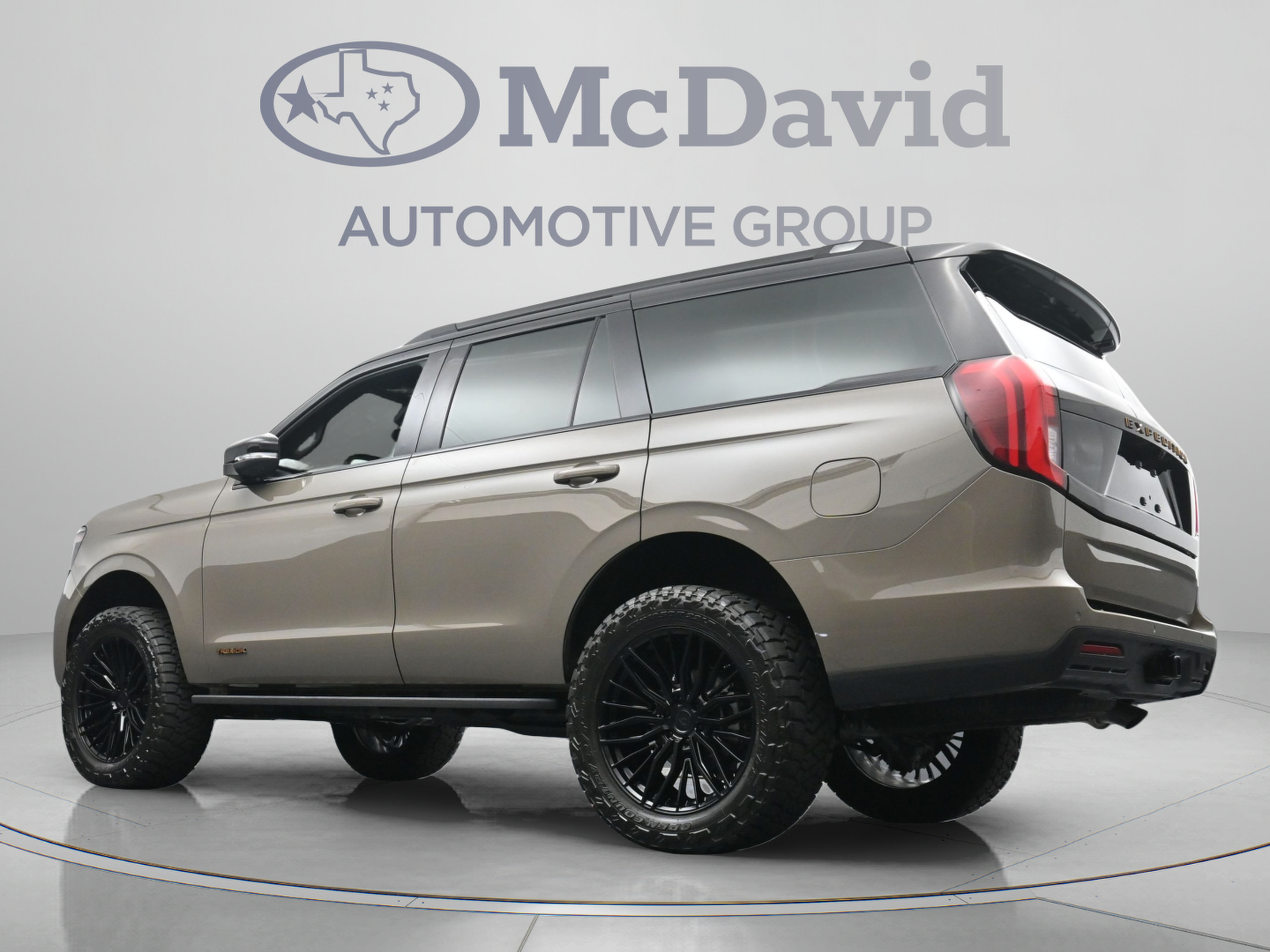 Used 2027 Ford Expedition Tremor w/ Driver's Package AWD/4WD image 30