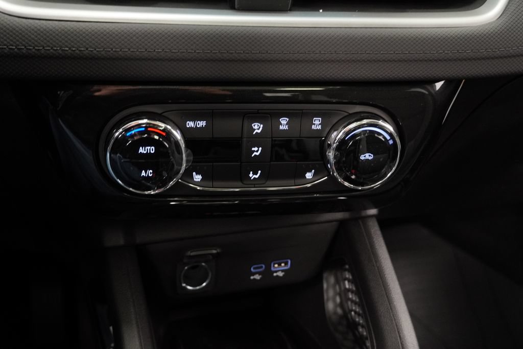 New 2026 Chevrolet TrailBlazer LT w/ Convenience Package FWD image 18