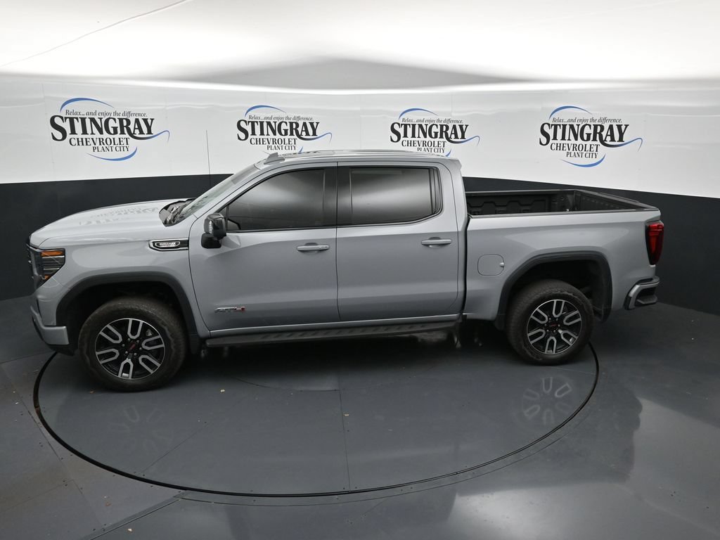 Used 2025 GMC Sierra 1500 AT4 w/ AT4 Premium Package AWD/4WD image 21