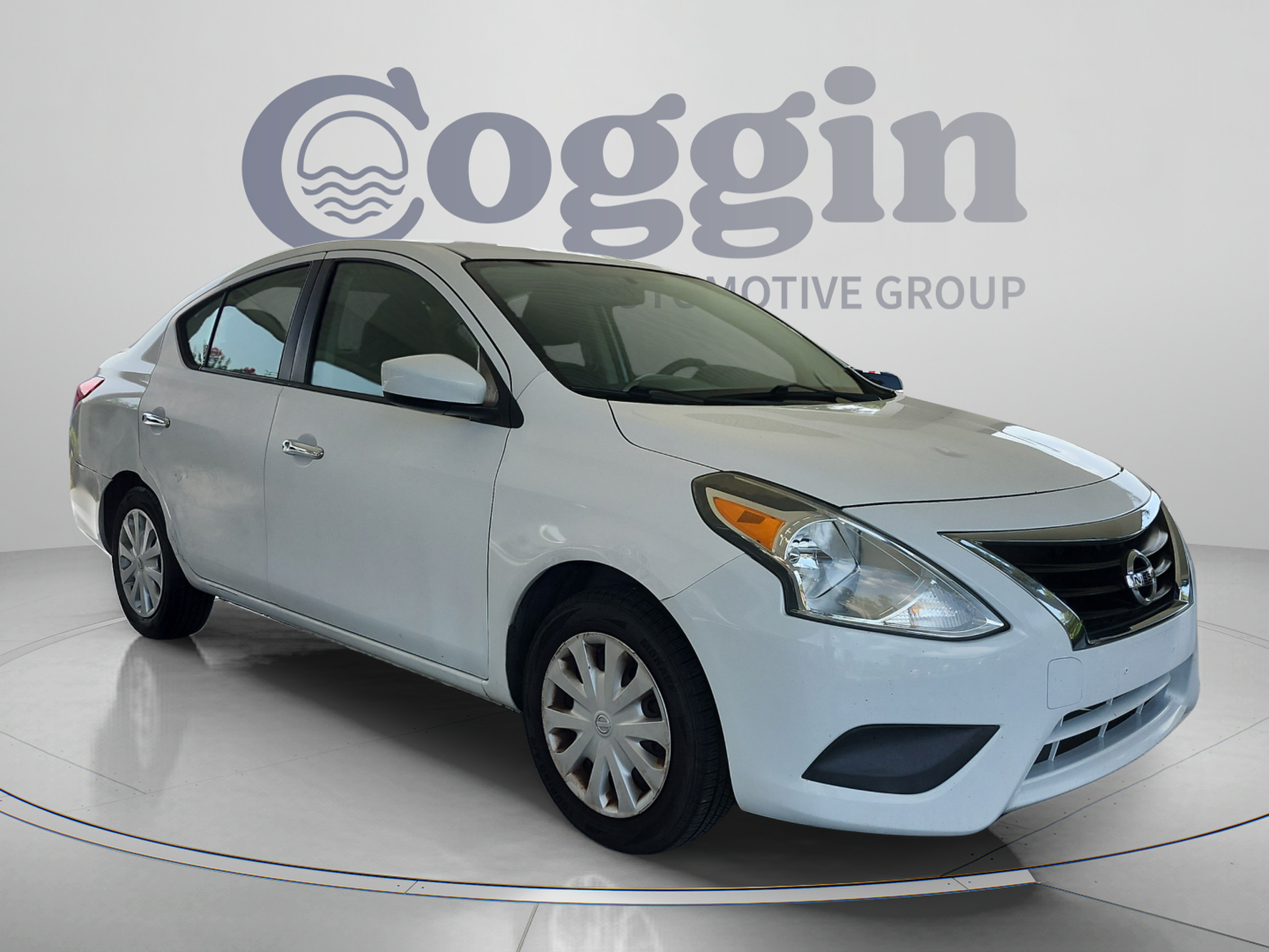 Used 2016 Nissan Versa SV FWD image 7