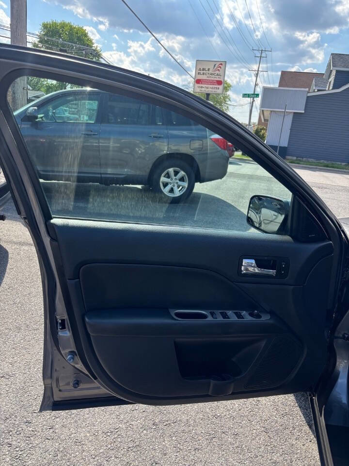Used 2010 Ford Fusion Hybrid FWD image 10