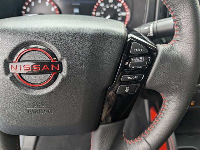 Used 2025 Nissan Frontier PRO-4X image 16