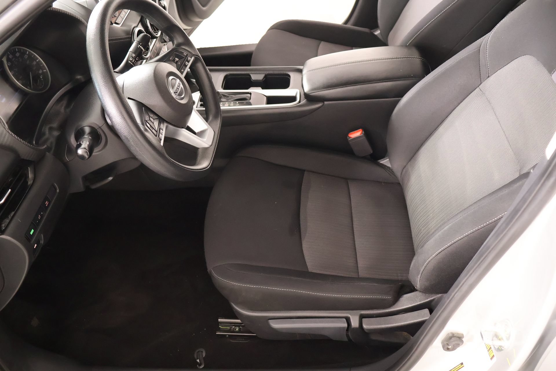 Used 2023 Nissan Sentra SV FWD image 10