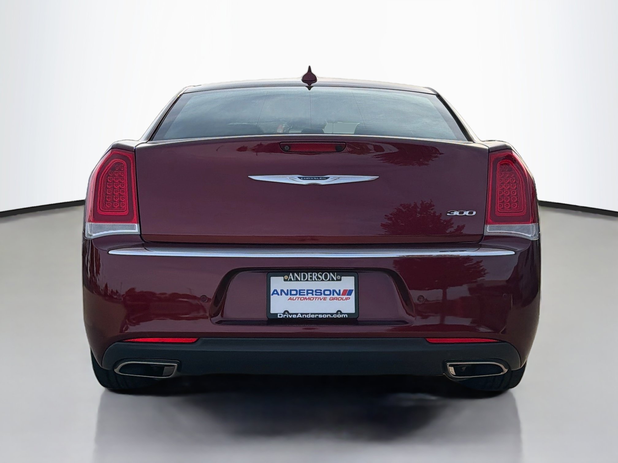 Used 2019 Chrysler 300 Limited w/ Safetytec Plus Group RWD image 5