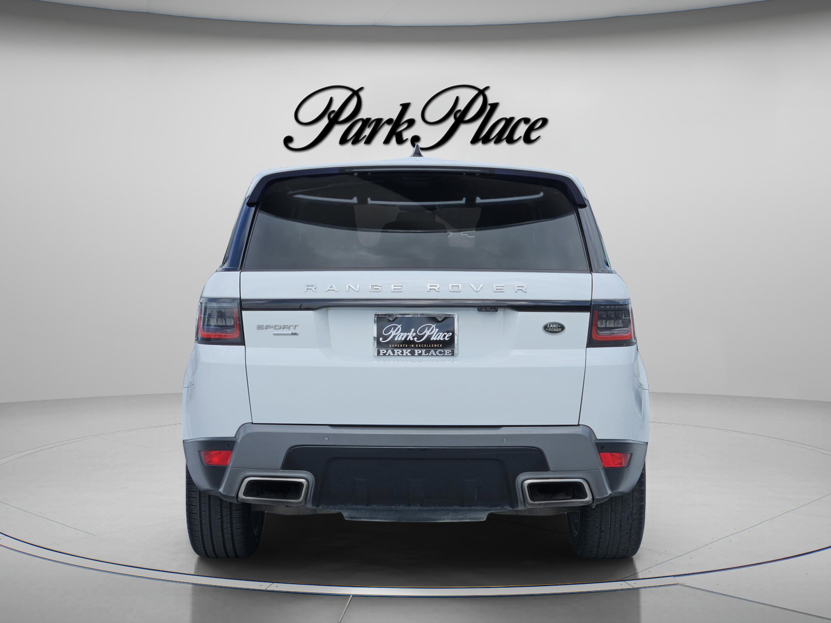 Used 2019 Land Rover Range Rover Sport SE AWD/4WD image 4