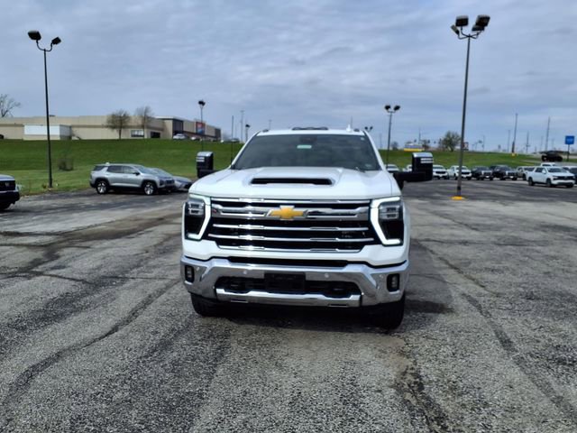 Used 2025 Chevrolet Silverado 3500 LTZ w/ LTZ Convenience Package image 44