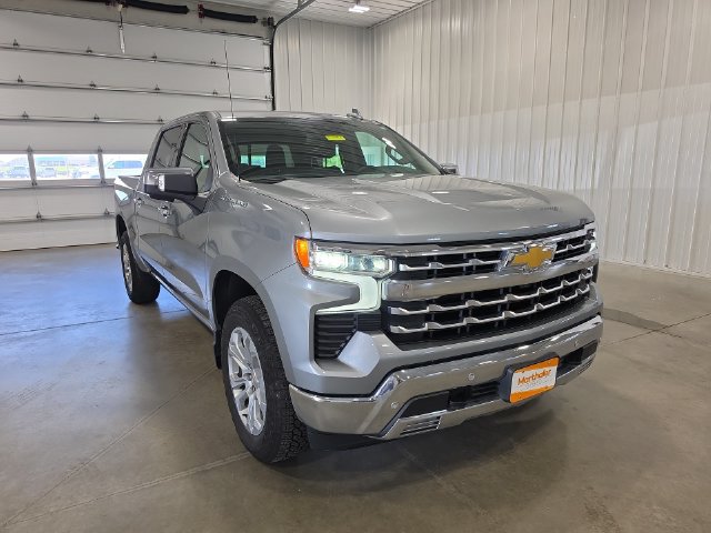 Used 2025 Chevrolet Silverado 1500 LTZ w/ LTZ Convenience Package II AWD/4WD image 2