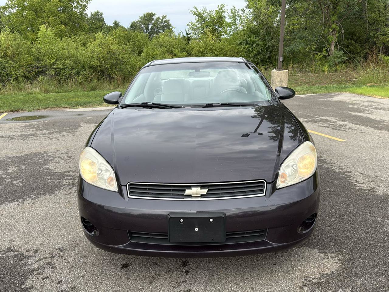 Used 2007 Chevrolet Monte Carlo LT FWD image 2