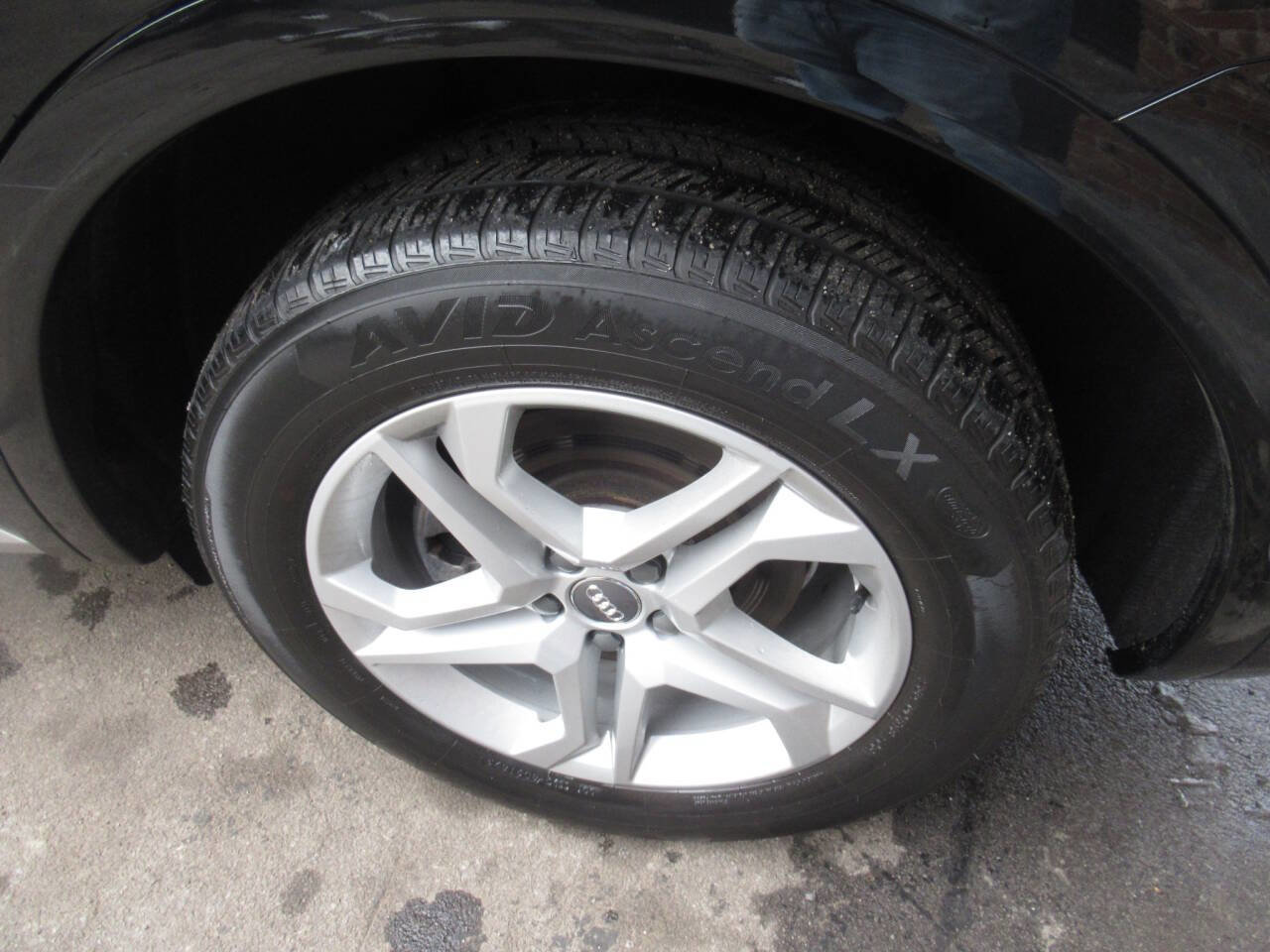 Used 2018 Audi Q5 2.0T Premium image 17