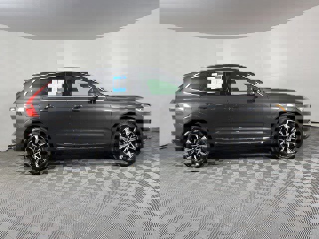 Used 2023 Volvo XC60 B5 Plus w/ Protection Package Premier FWD image 8