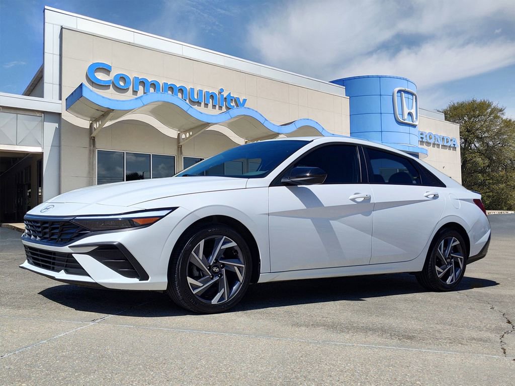 Used 2025 Hyundai Elantra Sport