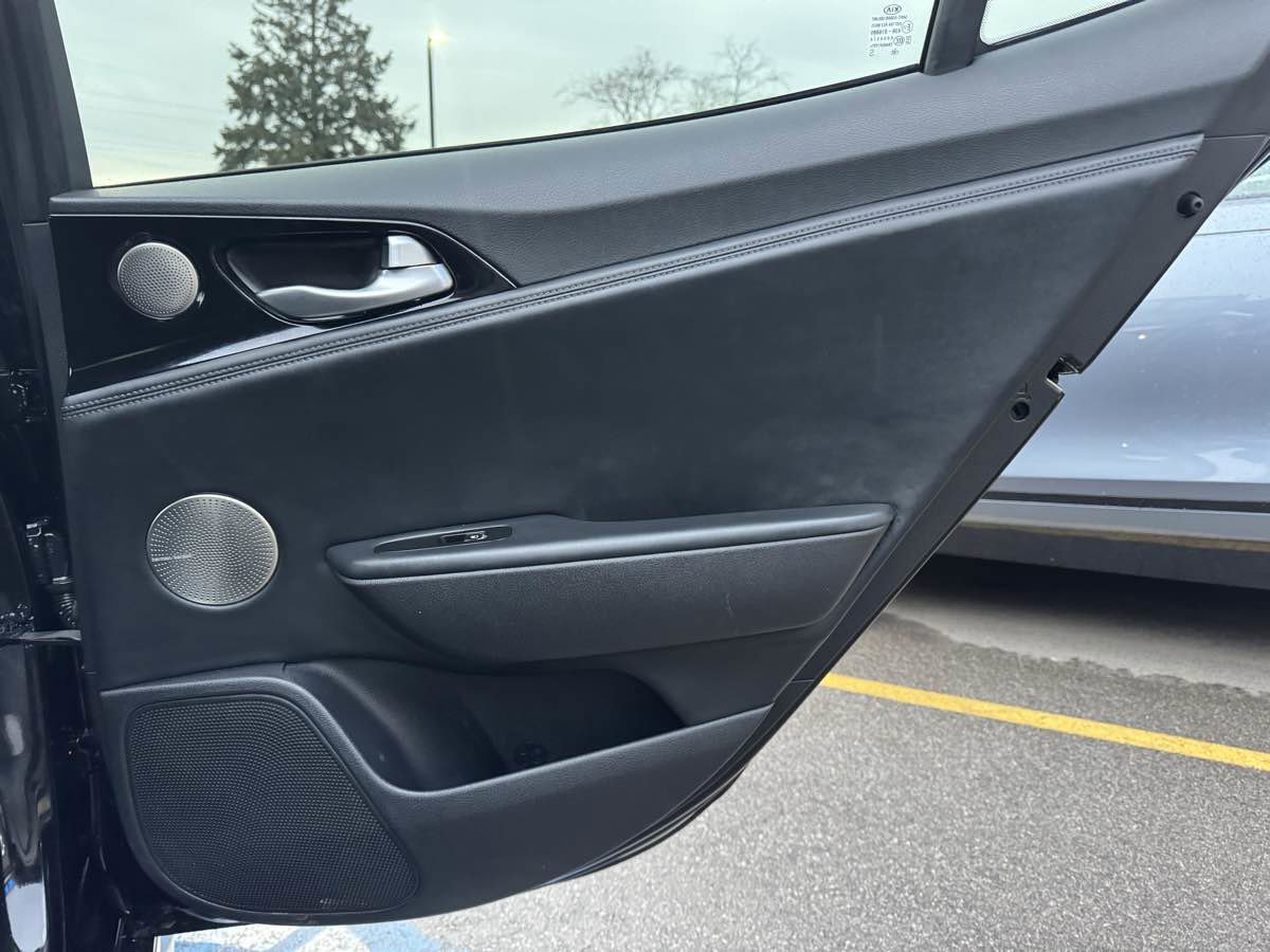 Used 2018 Kia Stinger Premium image 36