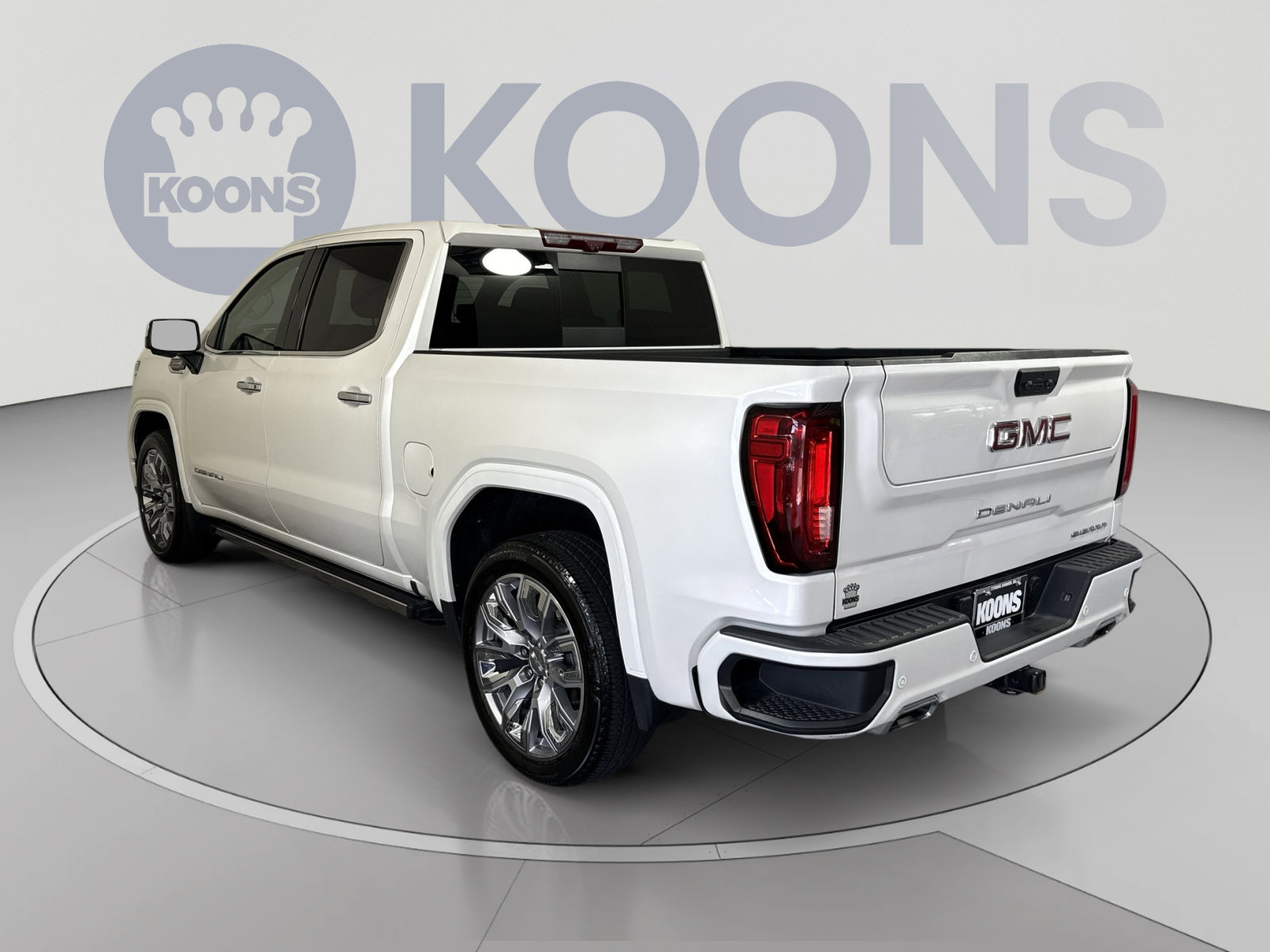 Used 2022 GMC Sierra 1500 Denali w/ Denali Reserve Package AWD/4WD image 4