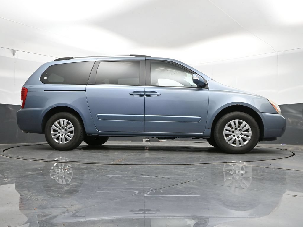 Used 2012 Kia Sedona LX FWD image 35
