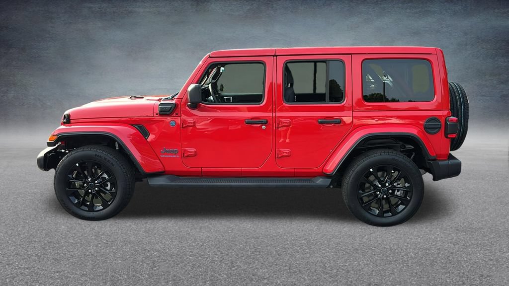 Used 2025 Jeep Wrangler Unlimited Sahara AWD/4WD image 3