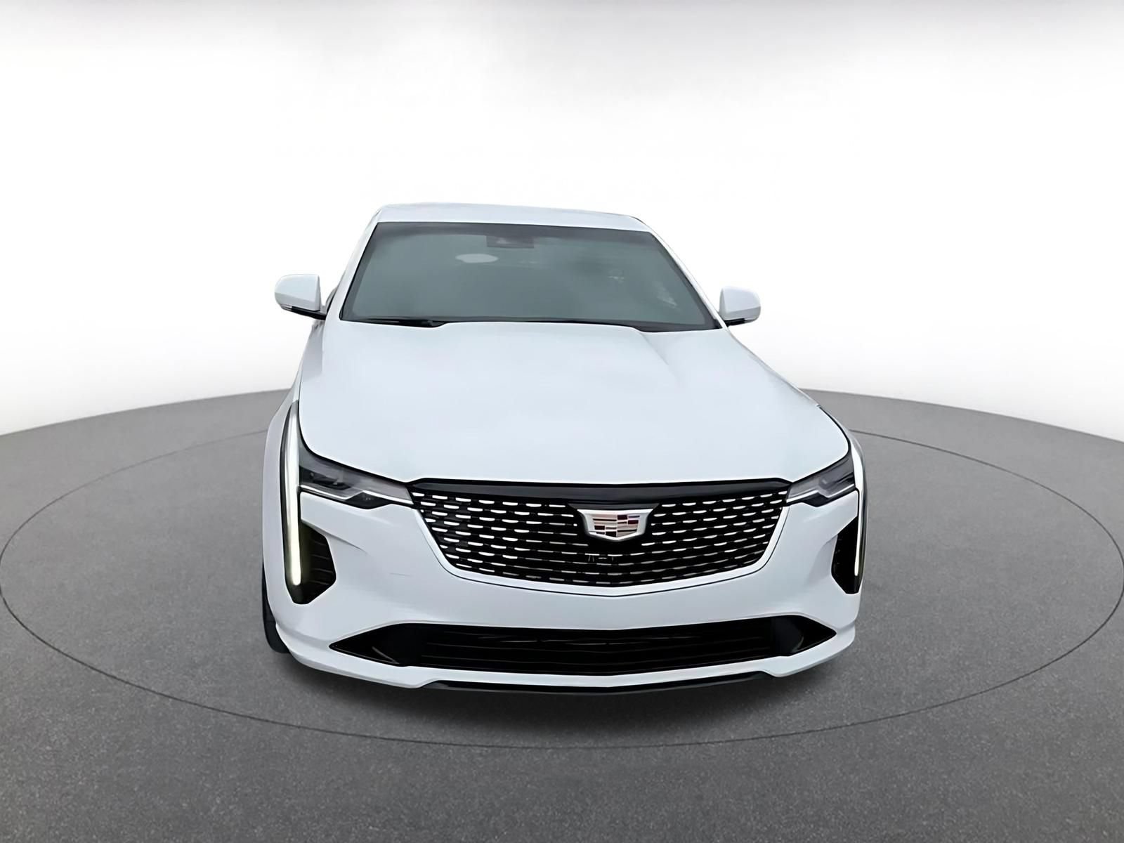 Used 2026 Cadillac CT4 Luxury RWD image 4
